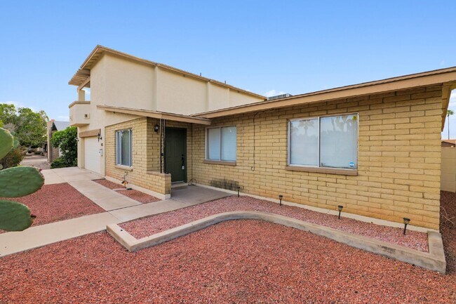 Foto del edificio - Massive Remodeled Tempe 5-bedroom 3-bathro...