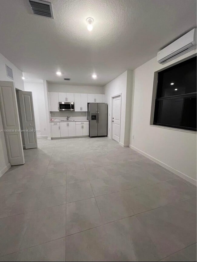 Building Photo - 12950 SW 229th Ter