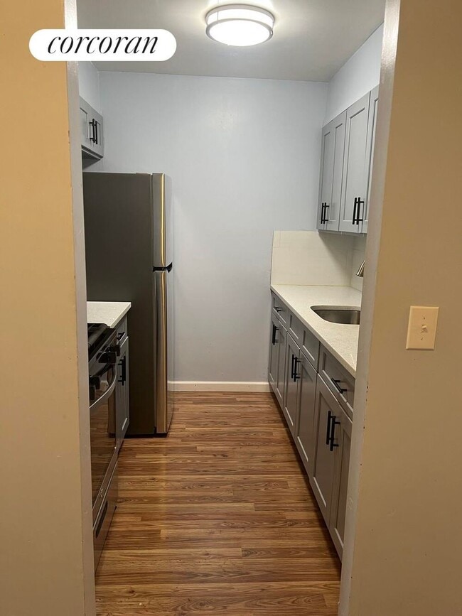 Foto del edificio - 244 E 110th St