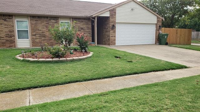 Primary Photo - 3800 N Magnolia Ct