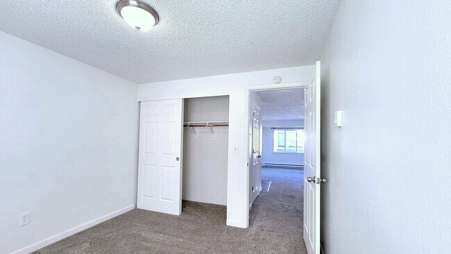 Foto del edificio - 4031 S Warner St