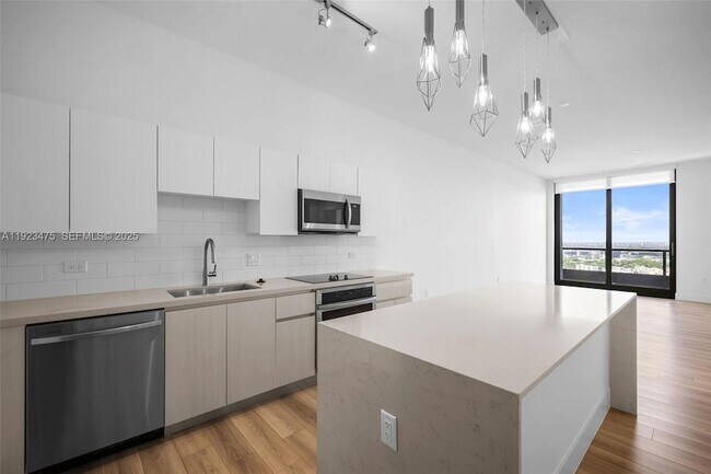 Photo - 101 Diplomat Pkwy Apartment