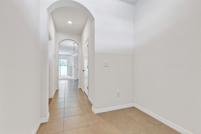 Building Photo - 1746 Hovenweep Rd
