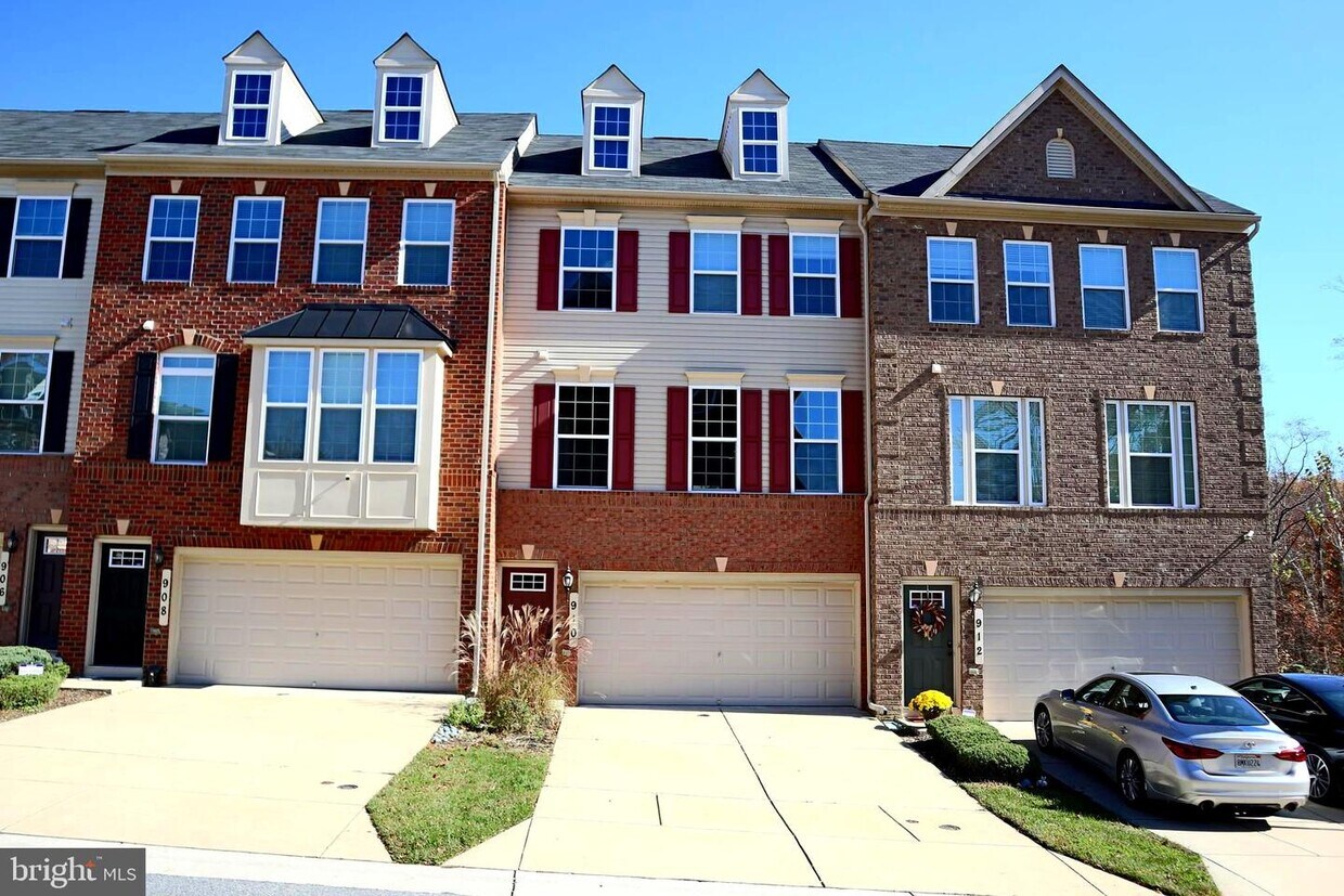 910 Evers Ave, Capitol Heights, MD 20743 Townhome Rentals in Capitol