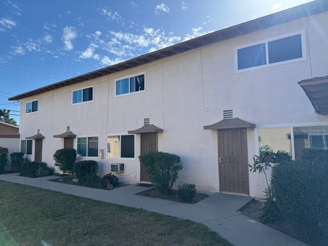 Building Photo - 4575 Canoga St