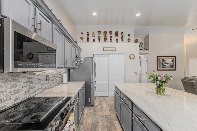 Foto del edificio - 17475 W Spring Ln