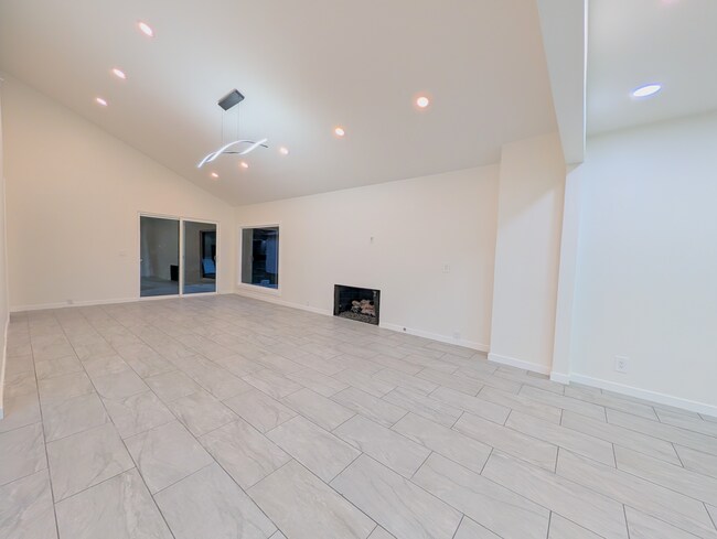 Foto del edificio - 18700 Collins St