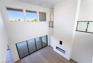 Building Photo - 4846 Shady Rdg Dr