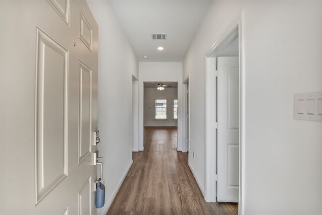 Foto del edificio - 11951 Pondwood Dr