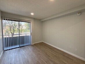 Interior Photo - 315 South Virgil Ave