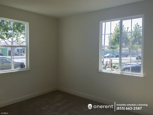 Building Photo - 1026 S Monarch Rd