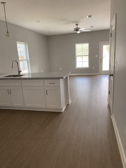 Building Photo - 555 Railroad Ave