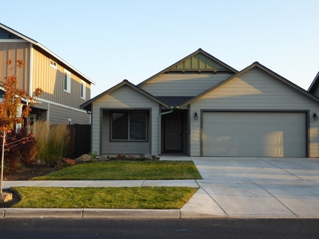 Building Photo - 21190 CAPELLA PLACE, BEND, OREGON 97702 - ...
