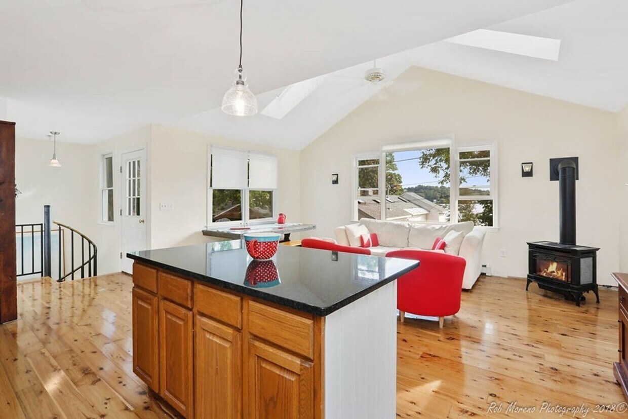 5 Beech Ln, Amesbury, MA 01913 House Rental in Amesbury, MA