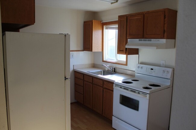 Building Photo - 1106 S Beeman St