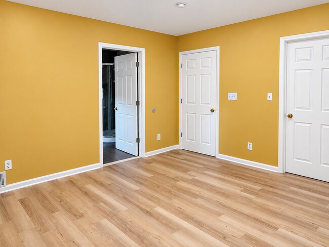 Building Photo - 9 Clearbrook Ln