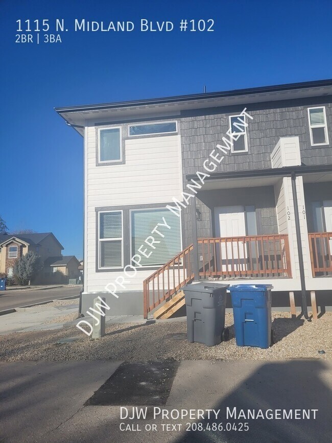 NEW Beautiful Executive Style 2 Bedroom 2.... Townhome Rentals in