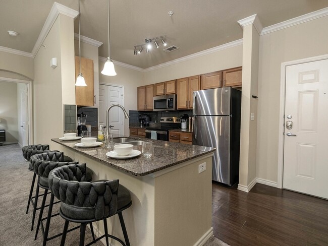 Building Photo - Viceroy at Central Park