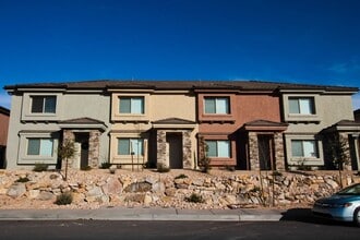 Building Photo - 2801 E 450 N