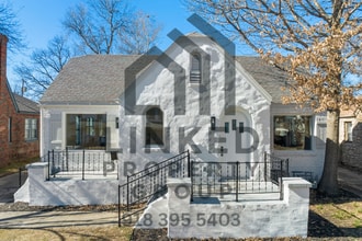 Building Photo - 1340 S Florence Ave