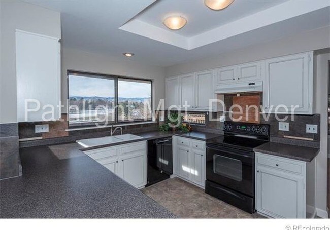 Building Photo - 520 Fox Hunt Cir
