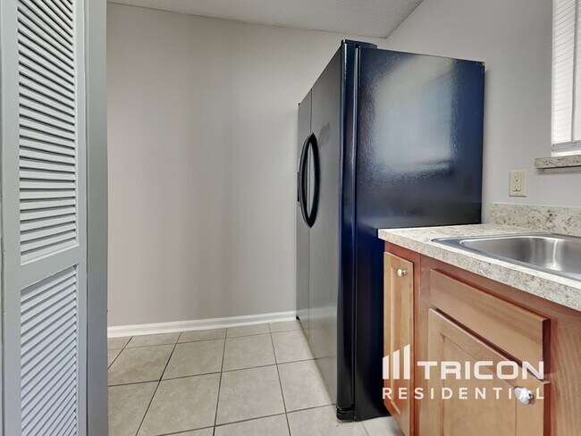 Building Photo - 5216 Julington Creek Road Jacksonville FL