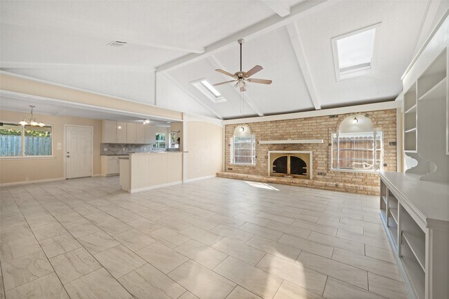 Building Photo - 19218 Enchanted Oaks Dr