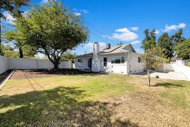 Building Photo - 13864 Lexicon Ave