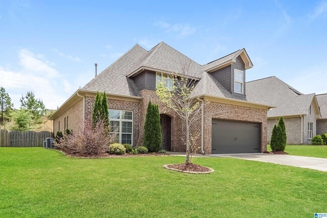 Building Photo - 1029 Edgewater Ln