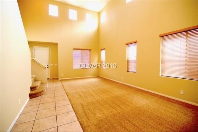Building Photo - 4020 Villa Serena Ln