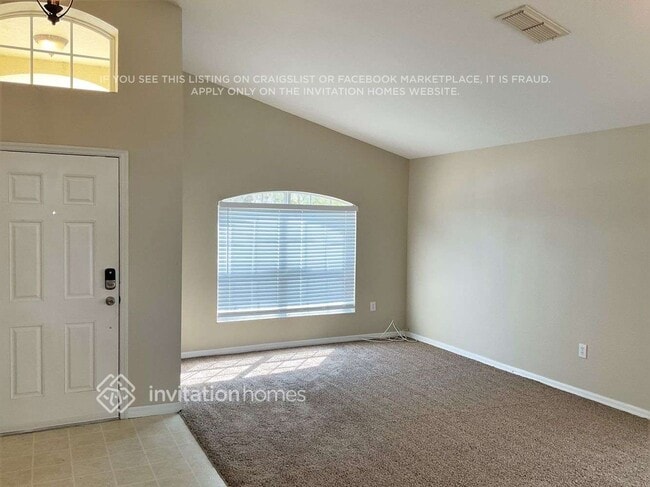 Foto del edificio - 1112 Sophia Blvd