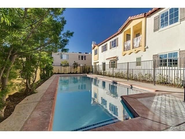 Foto del edificio - 9116 Florence Ave