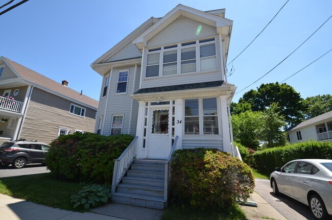 Building Photo - 34 Vine St