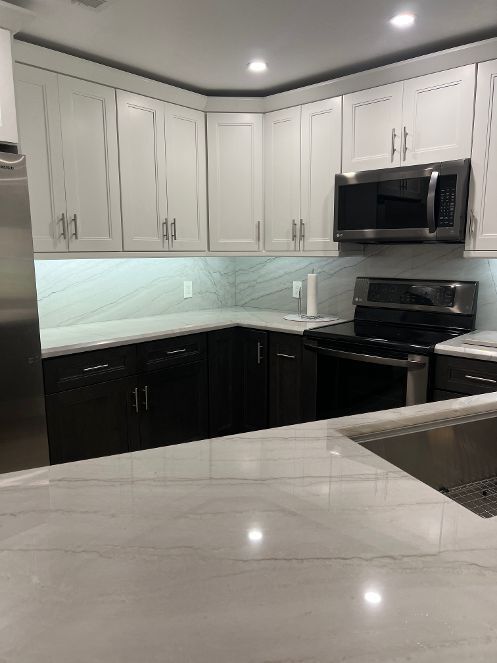Kitchen - 3470 Pinewalk Dr N
