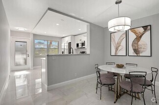 Building Photo - 2202 Lucaya Bend