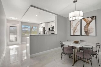 Building Photo - 2202 Lucaya Bend
