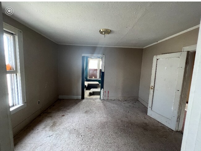 Foto del edificio - Handy Man Special! - $290 Month / $500 Down