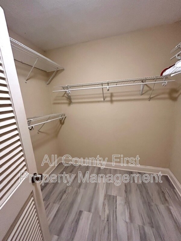 Building Photo - 3689 Calumet Rd