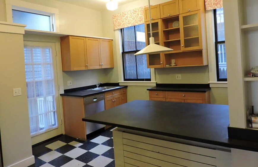 Primary Photo - 3.0 bedroom in Cambridge Massachusetts 02138