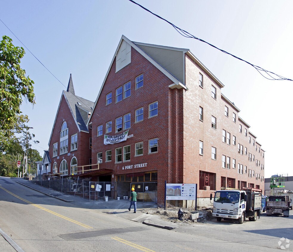 Primary Photo - 6 Fort St