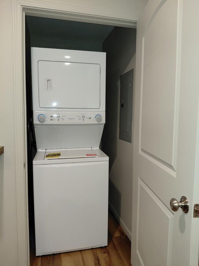 Foto del edificio - Townhome Apartments