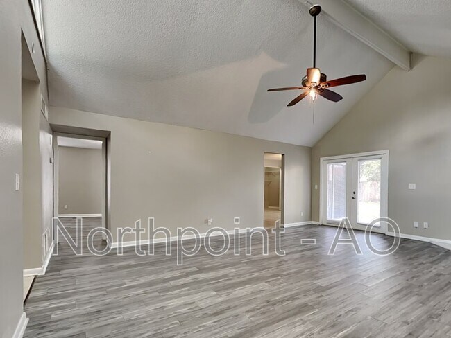 Building Photo - 3355 Sarah Spaulding Dr