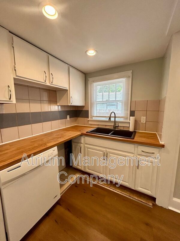 Foto del edificio - 1026 12th St N