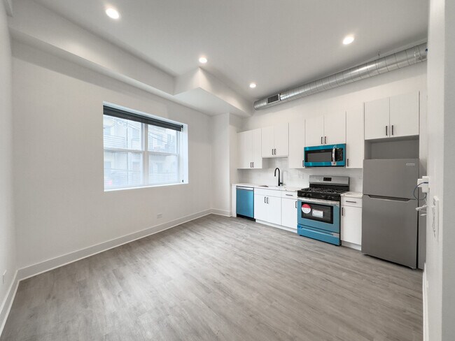 Foto del edificio - 4700 N Western Ave