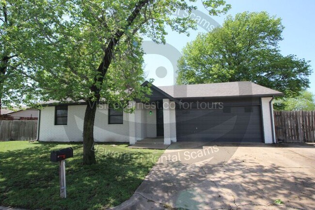 Foto del edificio - 14018 S Fern Pl