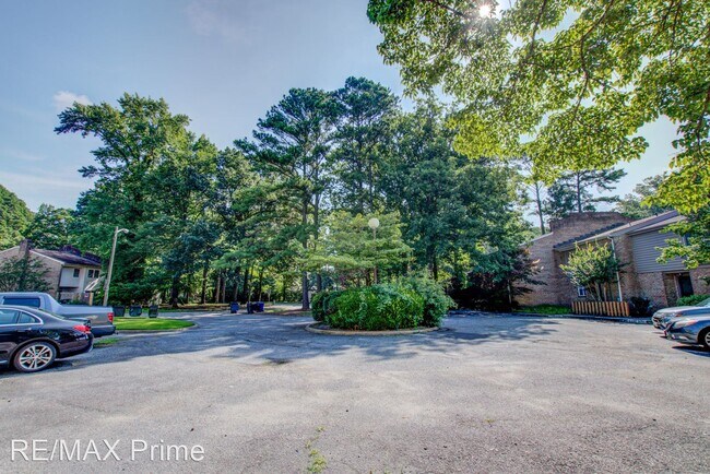 Building Photo - 3 br, 3 bath House - 6480 Duquesne PI