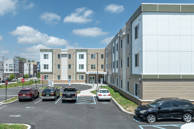 730 W Berks St Philadelphia, PA 19122 - Camino De Oro