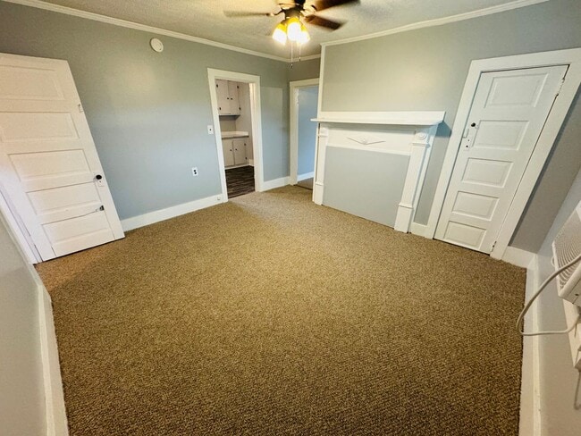 Foto del edificio - For Lease - 2 Bed, 1 Bath, 960 sq ft Home ...