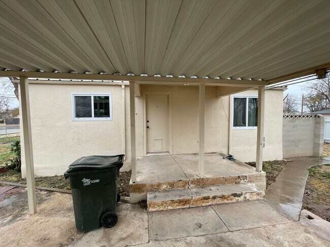 Foto del edificio - 3 Bedroom 3 Bath Home
