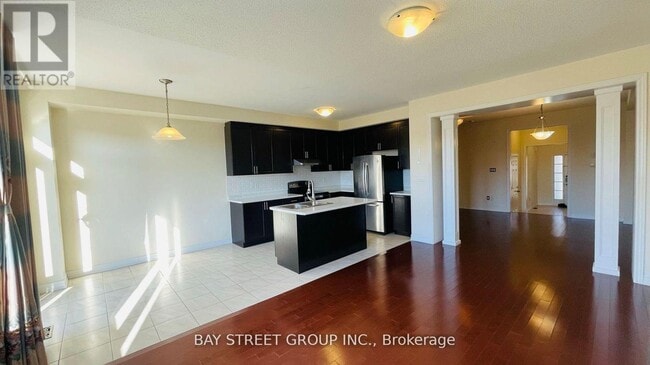 Building Photo - 47 Port Arthur Cres